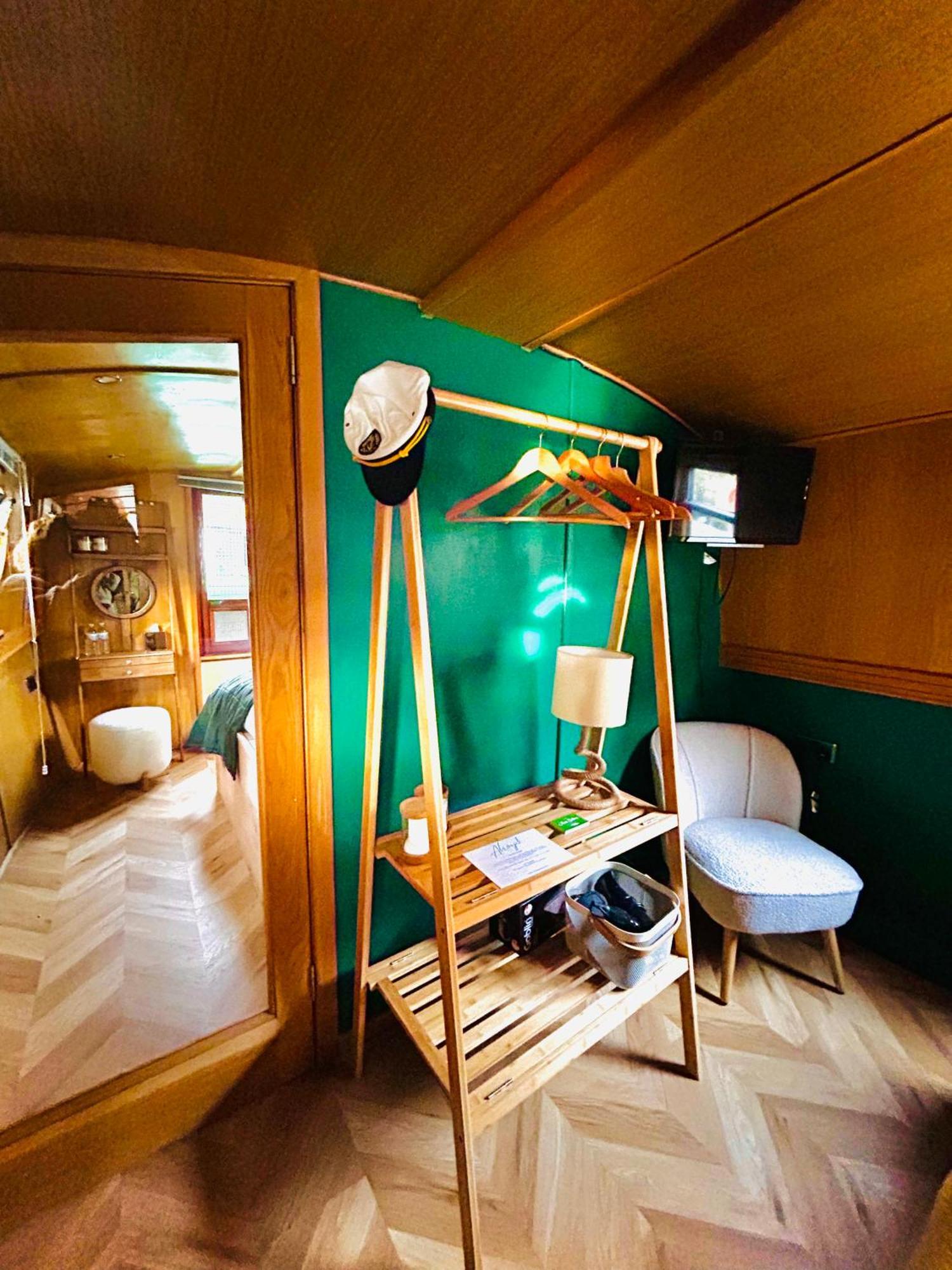 Edinburgh - Houseboats Hotel Exterior photo