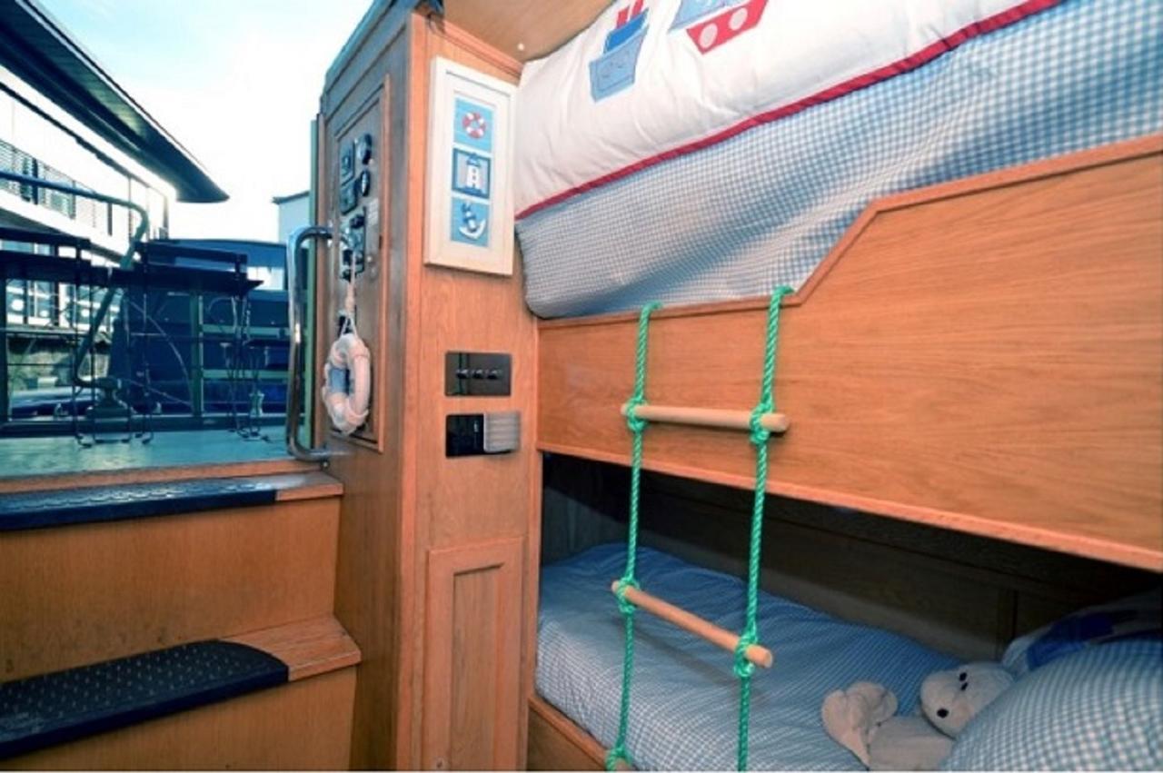 Edinburgh - Houseboats Hotel Exterior photo